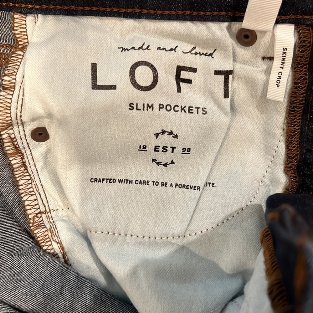 NWOT Loft Skinny Crop - Picture 4 of 7